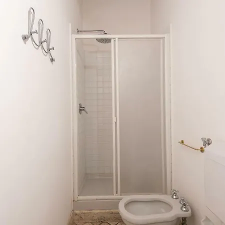 Condotti Exclusive Two Bedroom Lejlighed