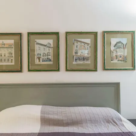 Condotti Exclusive Two Bedroom *